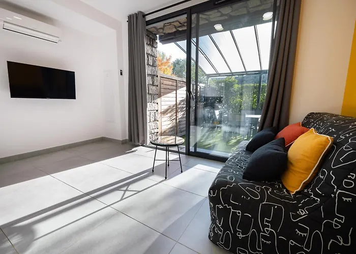 Apartment N10 Maison T2 Climatise Avec Jacuzzi Prive Ajaccio (Corsica)